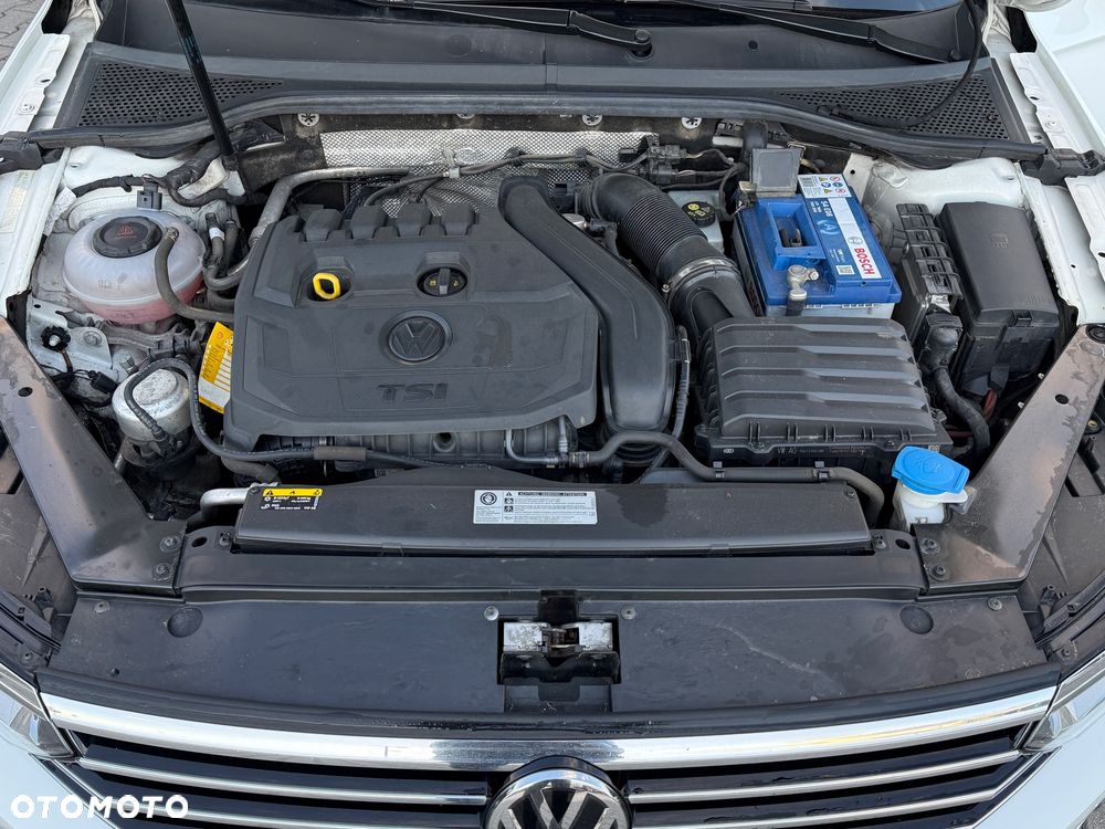 Volkswagen Passat - 18