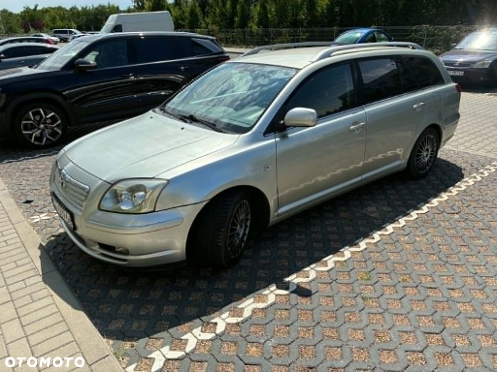 Toyota Avensis 1.8 VVT-i Combi - 1