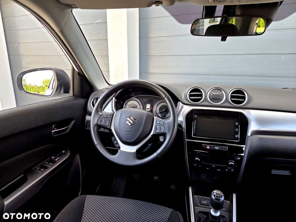 Suzuki Vitara - 22