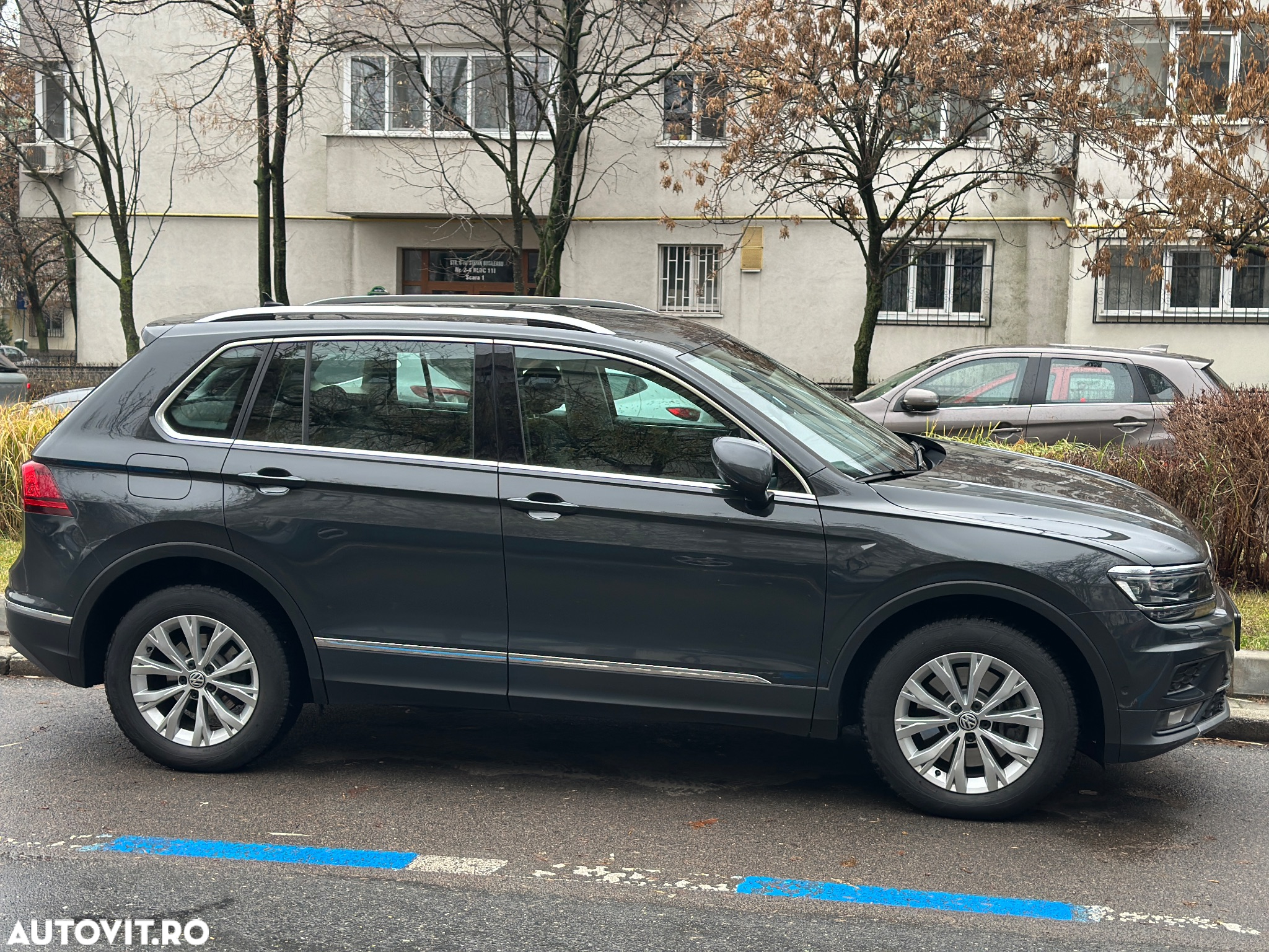Volkswagen Tiguan 2.0 TSI 4Motion DSG OPF Highline - 8