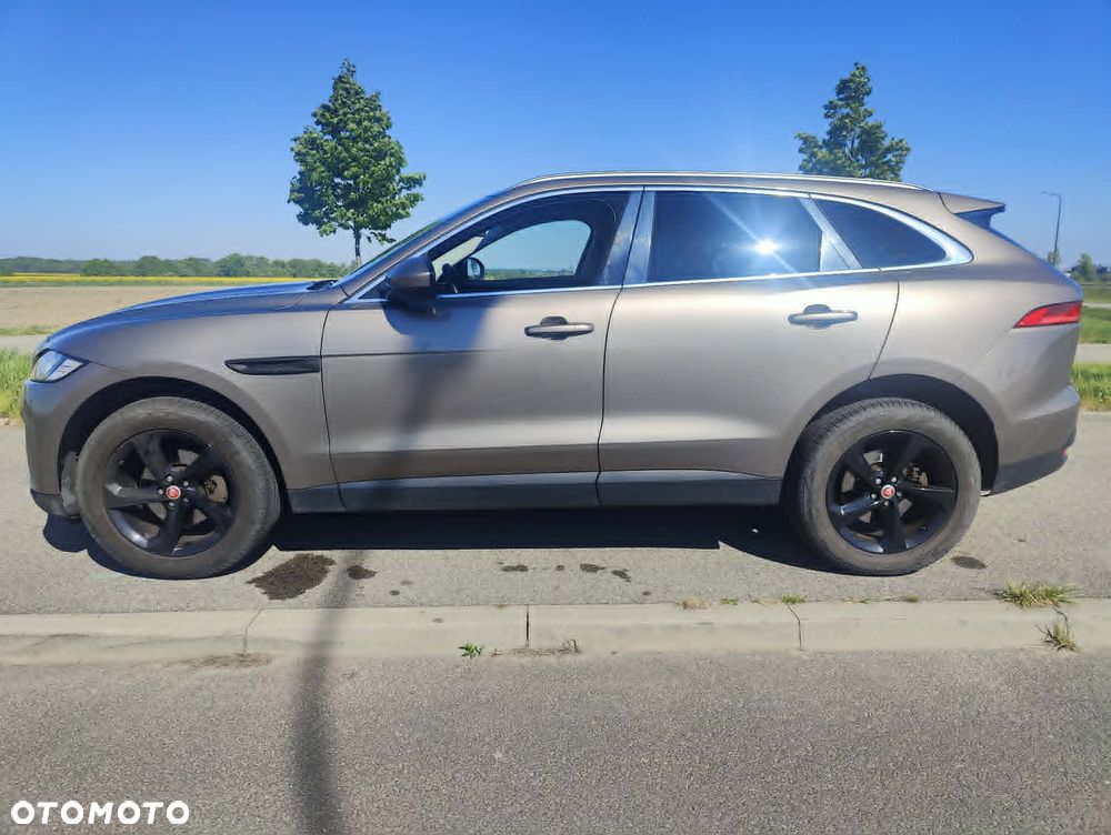 Jaguar F-Pace - 4