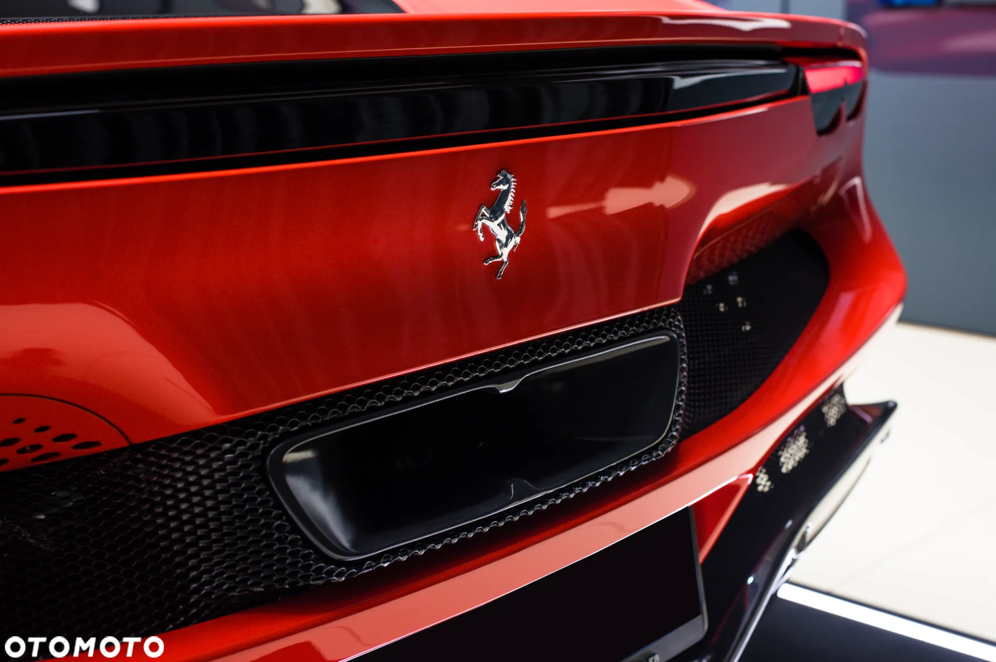 Ferrari 296 GTS - 11