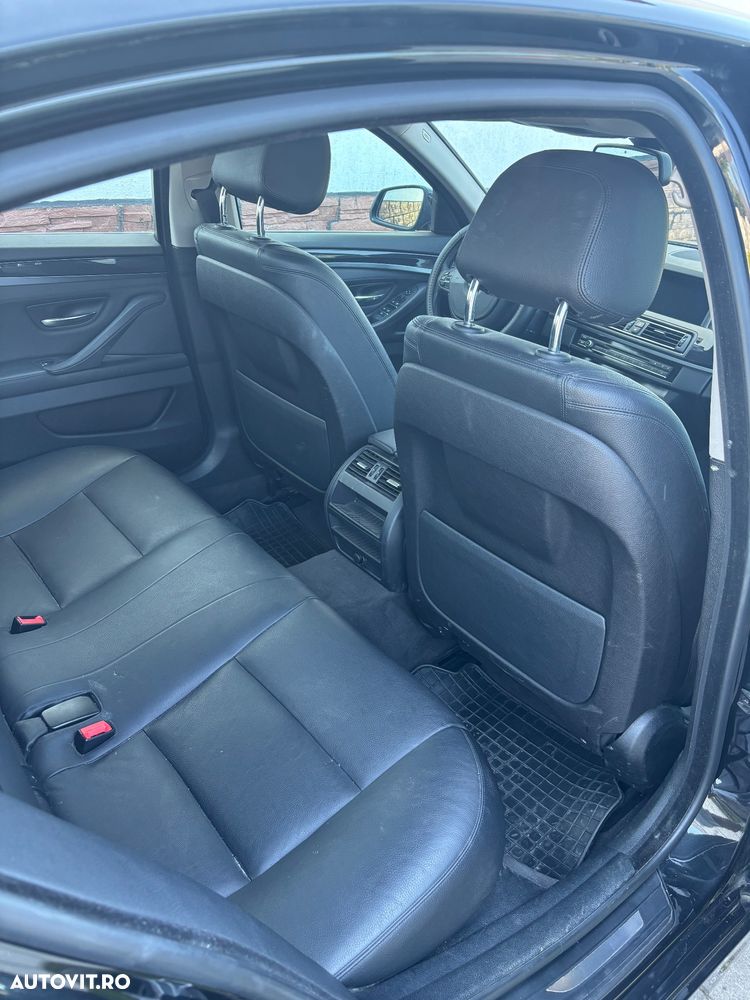 BMW Seria 5 525d Aut. - 7