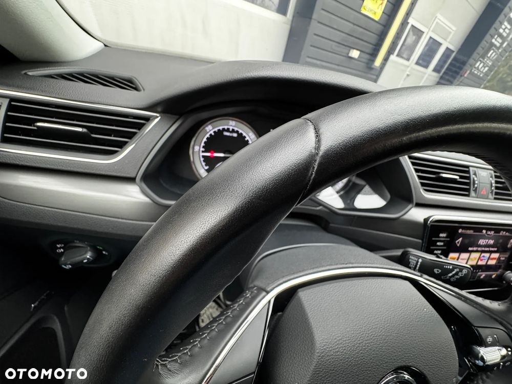 Skoda Superb 2.0 TDI SCR 4x4 Style DSG - 20