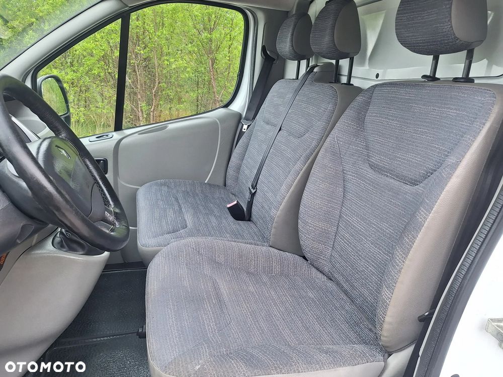 Opel Vivaro - 14
