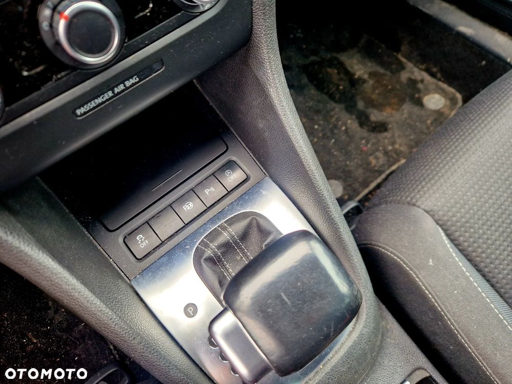 Volkswagen Golf 1.6 TDI BlueMot Trendline DSG - 14