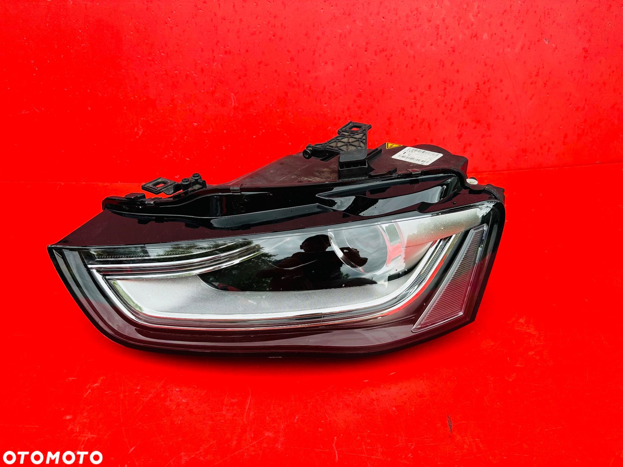 LAMPA LEWA AUDI A4 B8 LIFT LED BI XENON NIE SKRETNA  8K0941043C - 1