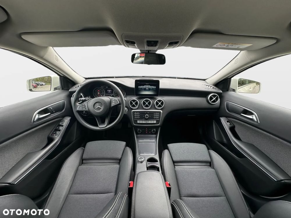 Mercedes-Benz Klasa A 160 7G-DCT Style - 10