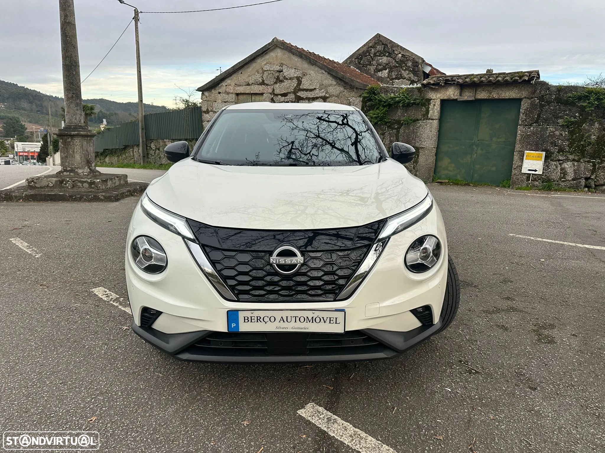 Nissan Juke 1.6 Hybrid Tekna TwoTone T - 4