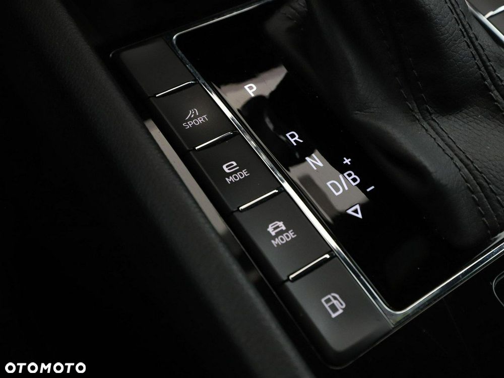 Skoda Superb 1.4 TSI Plug-In Hybrid L&K DSG - 31