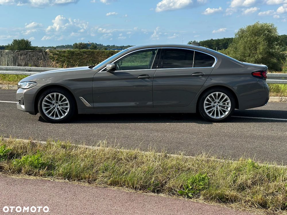 BMW Seria 5 530i xDrive mHEV Luxury Line - 14