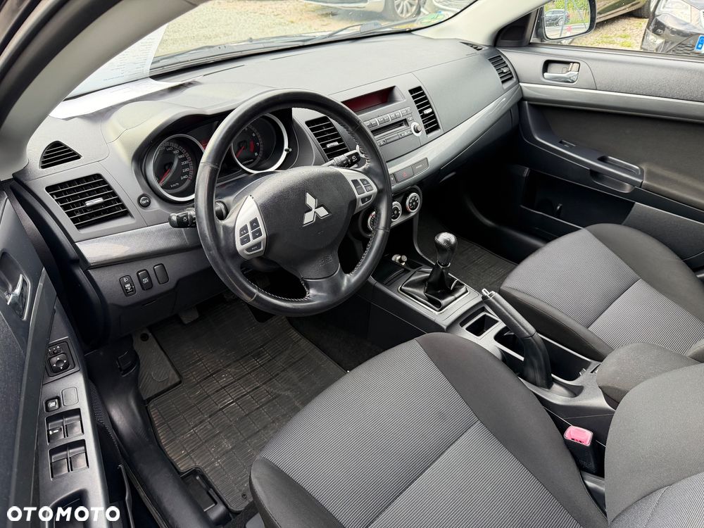 Mitsubishi Lancer 1.8 Intense - 37
