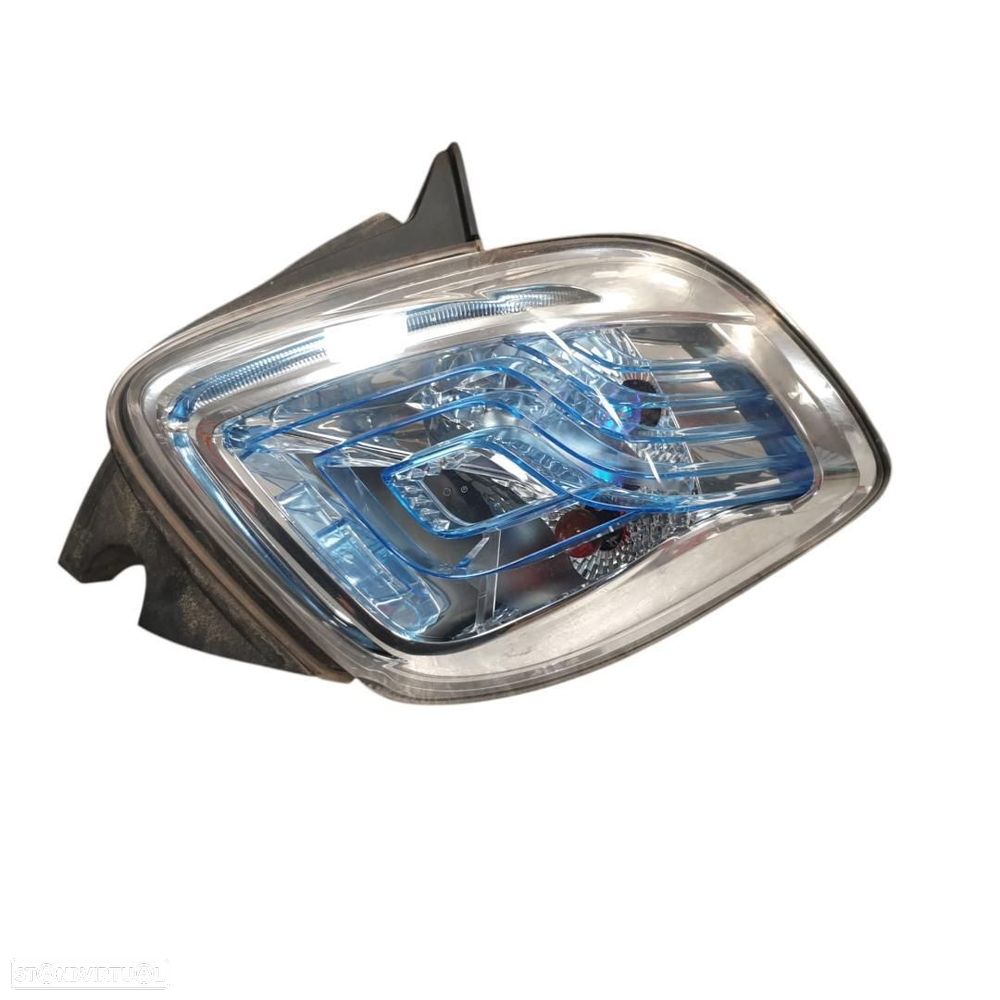 FAROLIM TRASEIRO DIREITO RENAULT ZOE - 1