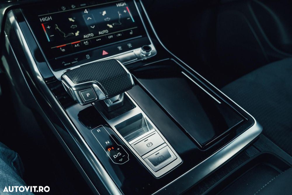 Audi SQ8 - 11