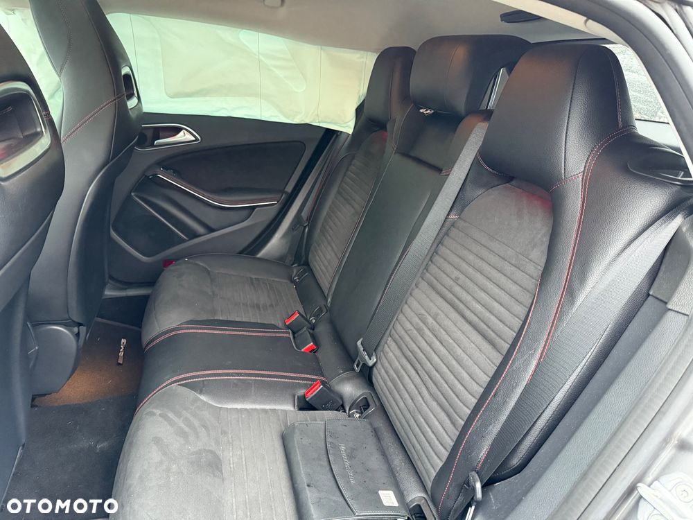 Mercedes-Benz CLA Shooting Brake 200 (CDI) d 7G-DCT AMG Line - 12