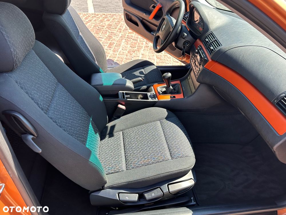 BMW Seria 3 316ti Edition Lifestyle - 9