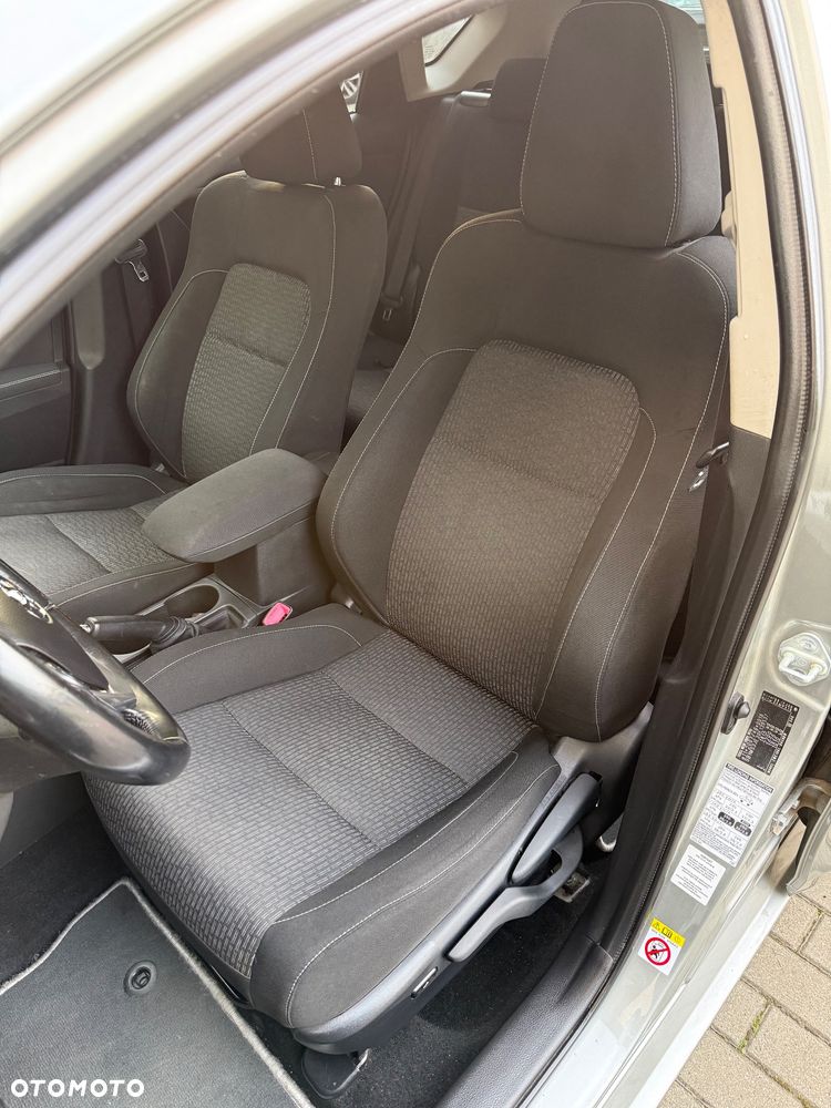 Toyota Auris - 18