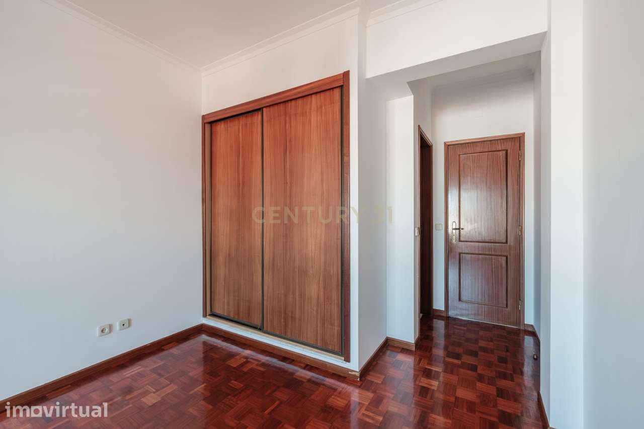 Apartamento T2 com suite e parqueamento - Samora Correia - Grande imagem: 5/16