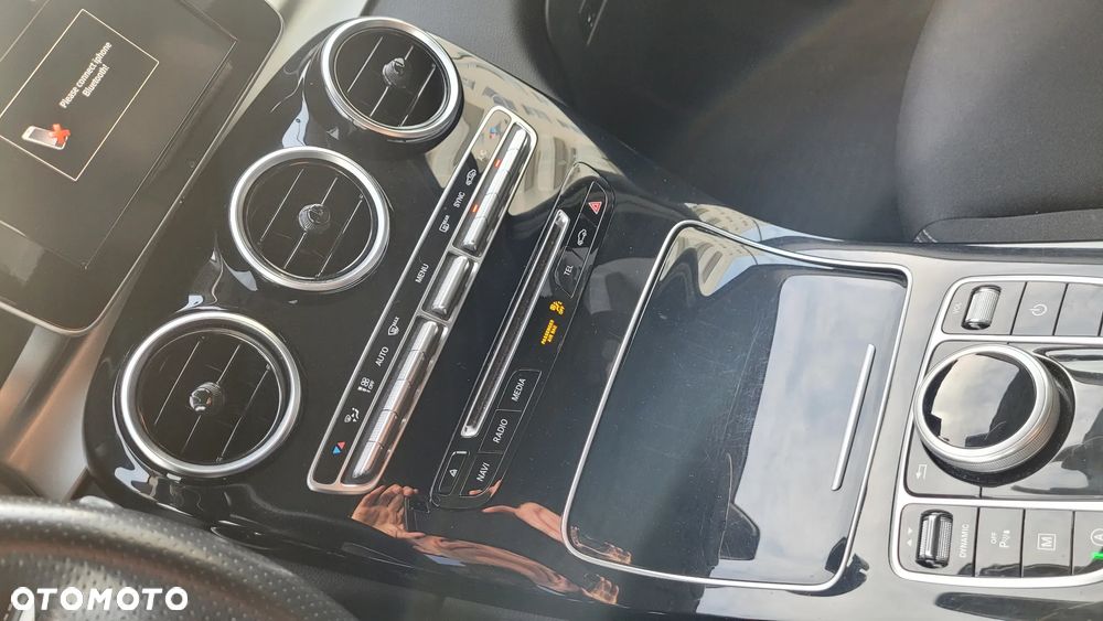 Mercedes-Benz GLC - 29