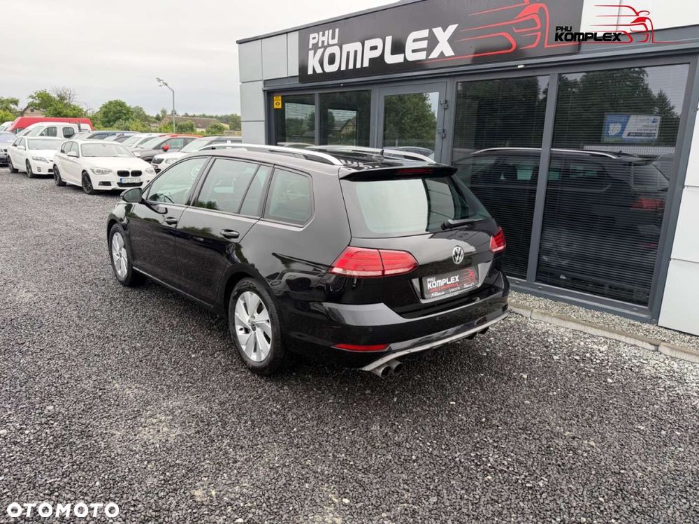 Volkswagen Golf - 4