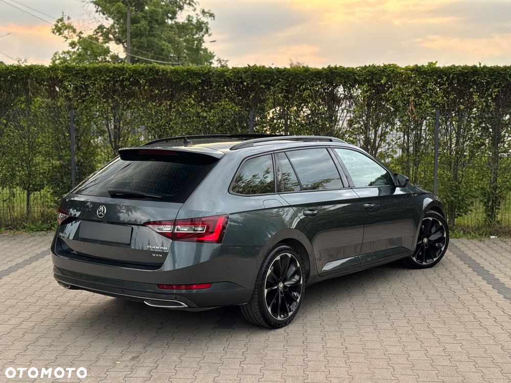 Skoda Superb 2.0 TDI 4x4 DSG Sportline - 5