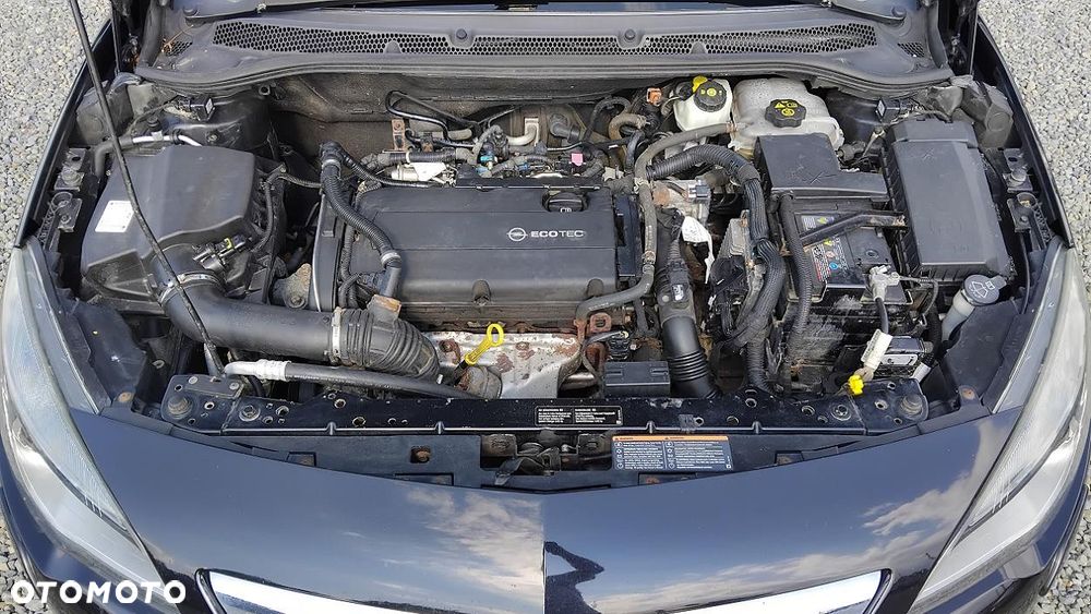 Opel Astra 1.6 Turbo Edition Sport - 29