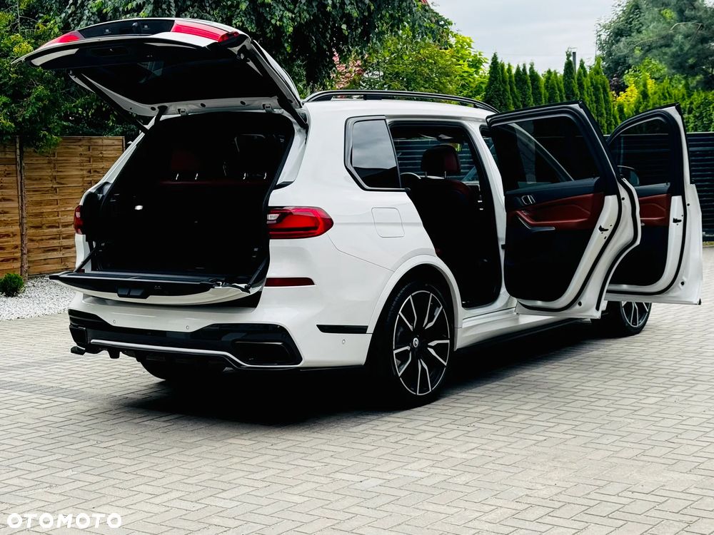 BMW X7 xDrive40i - 12