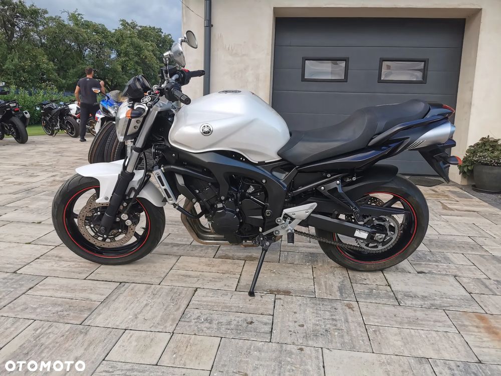 Yamaha FZ6 - 5