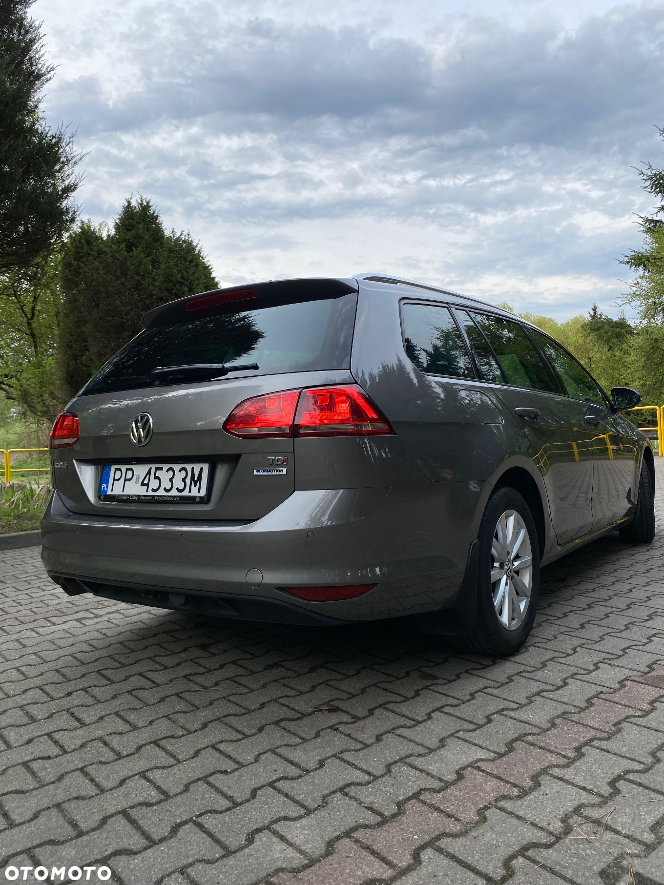 Volkswagen Golf 1.6 TDI BlueMotion Technology DSG Lounge - 22