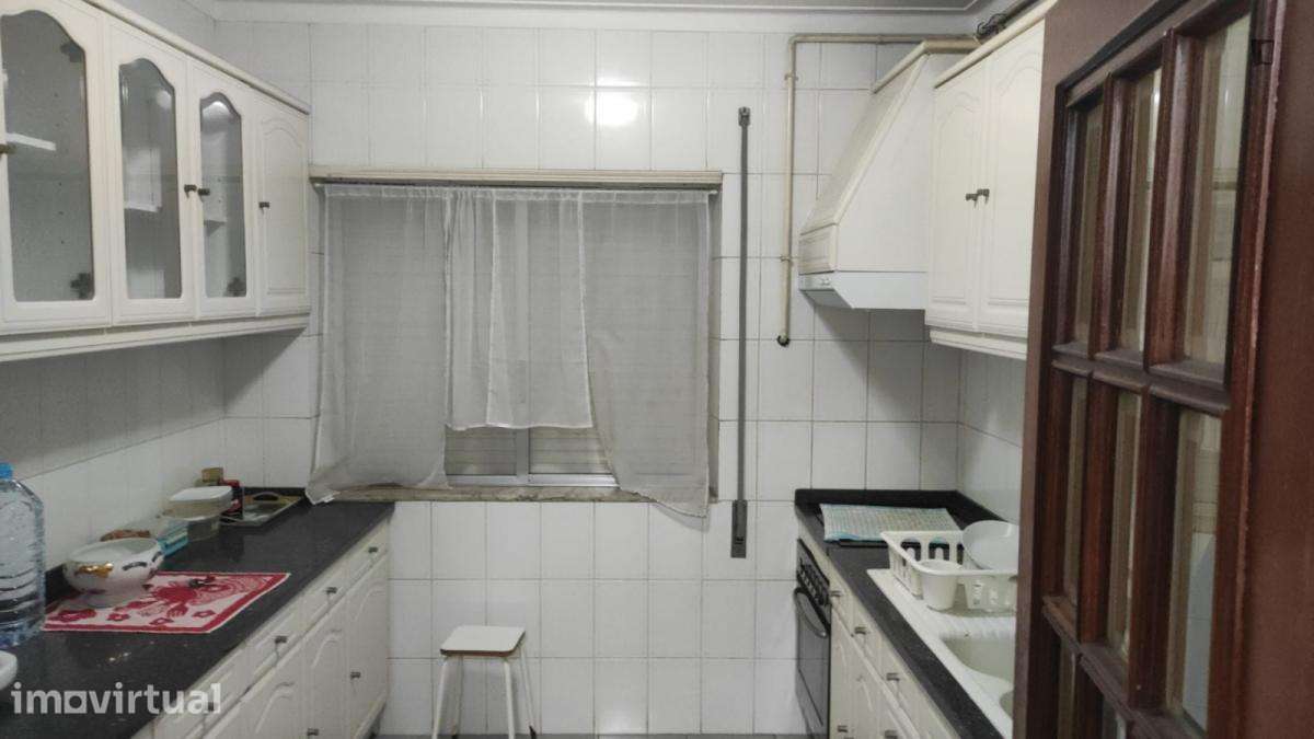 Quarto - localizado em Sé de Braga e São Lázaro Braga - Grande imagem: 5/5