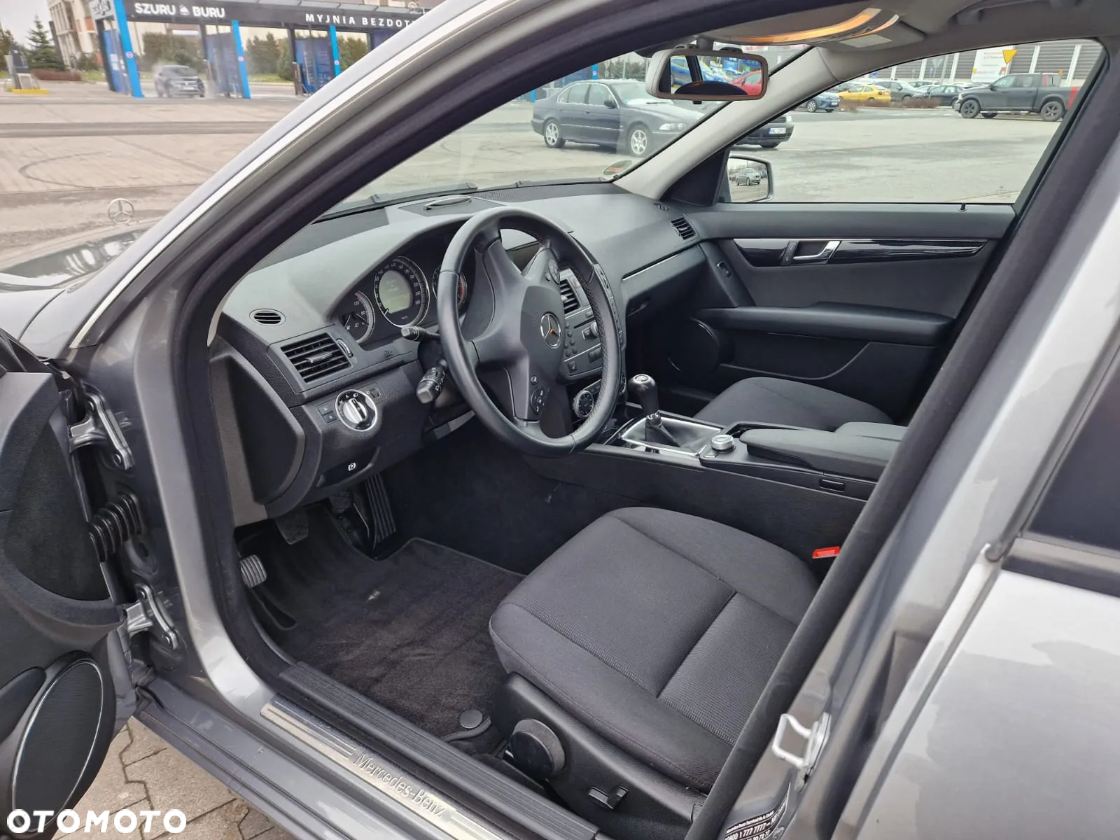 Mercedes-Benz Klasa C 180 T CGI BlueEFFICIENCY - 19