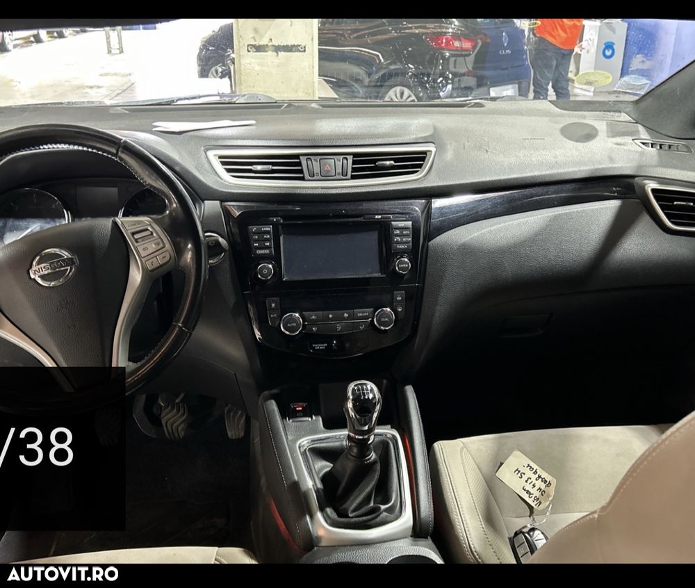 Nissan Qashqai 1.6 DCI TEKNA+ - 6