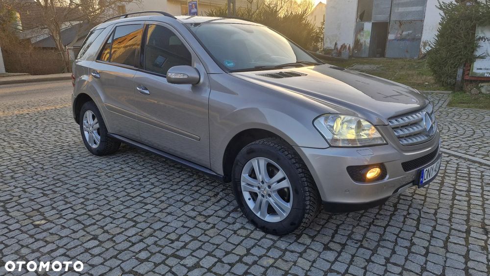 Mercedes-Benz ML 300 CDI 4Matic 7G-TRONIC DPF BlueEFFICIENCY - 7