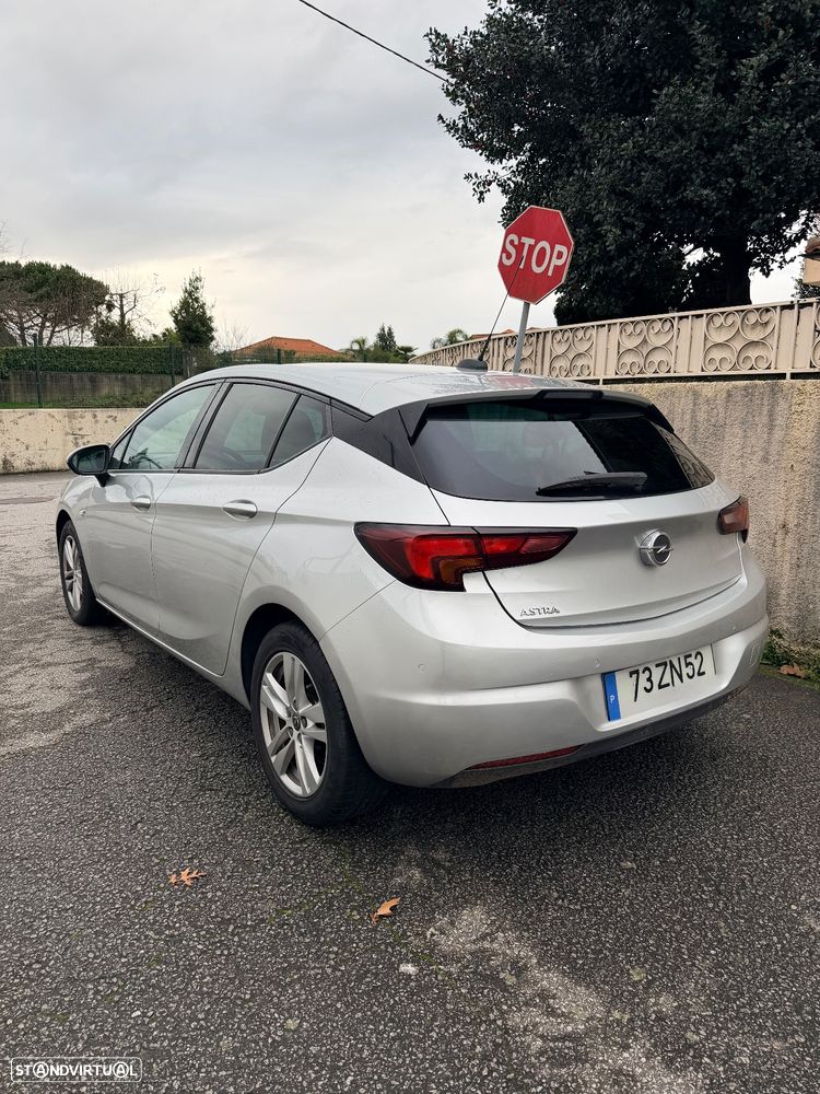 Opel Astra 1.2 T GS Line S/S - 4
