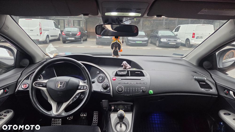 Honda Civic 1.8 Executive - 4