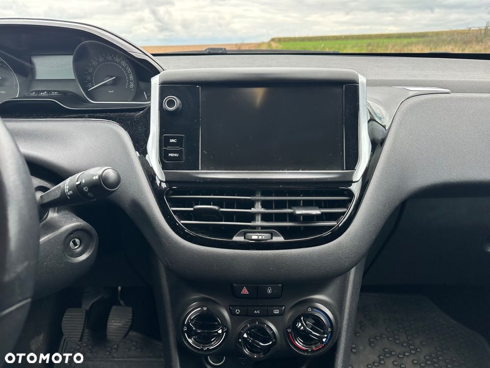 Peugeot 208 1.2 PureTech Active - 11