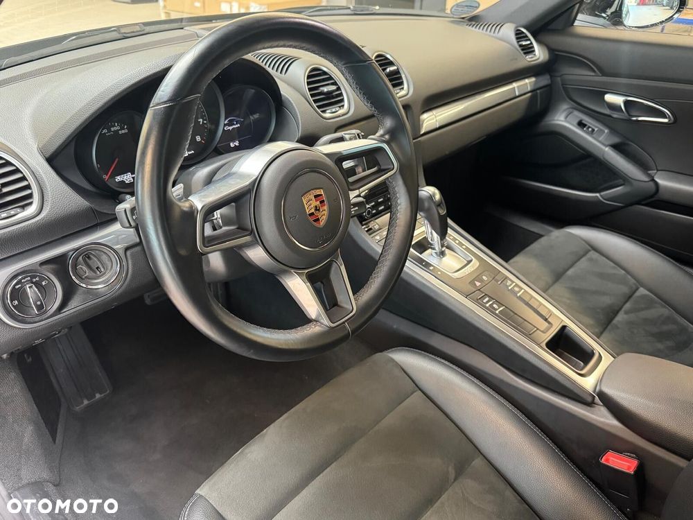 Porsche 718 Cayman - 10