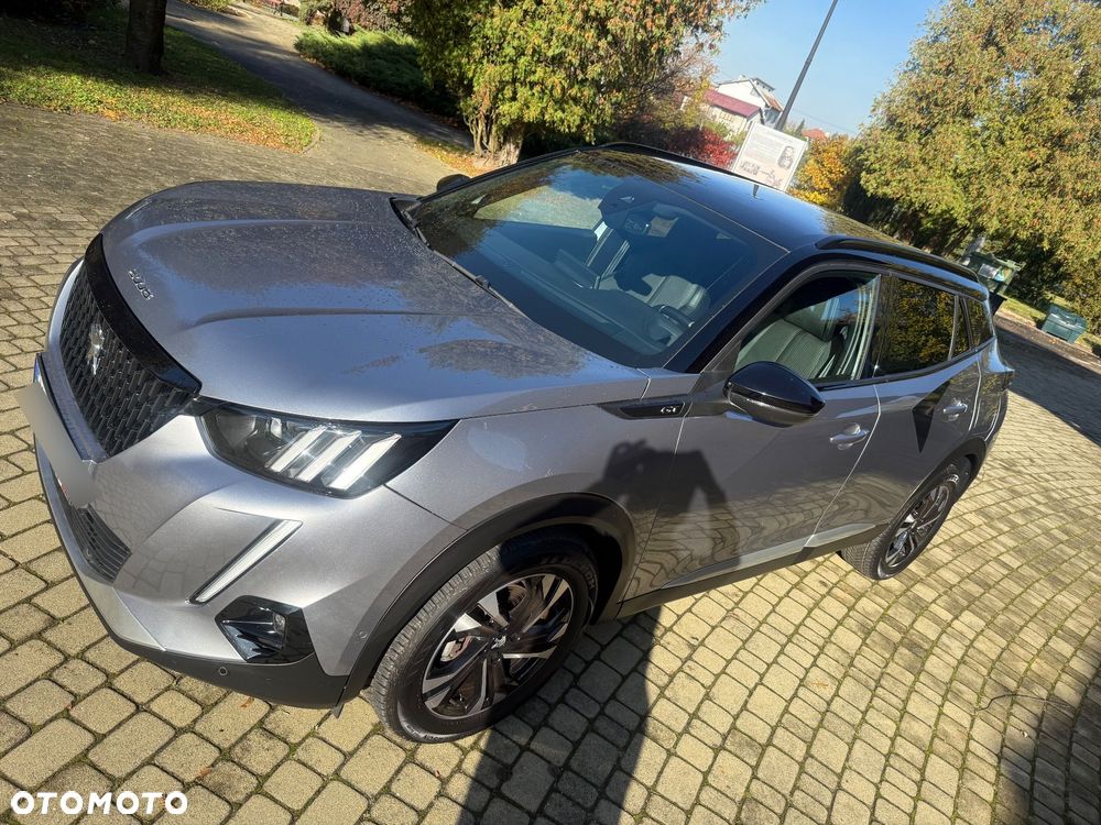 Peugeot 2008 PureTech 130 EAT8 GT - 17