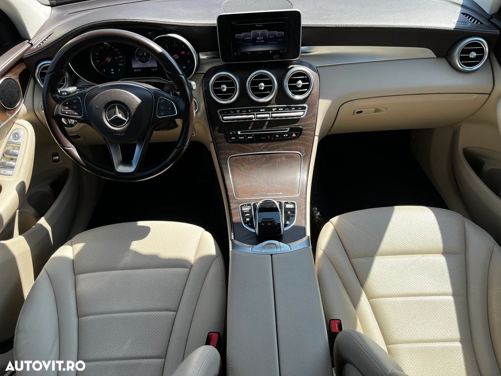 Mercedes-Benz GLC 250 d 4MATIC - 11