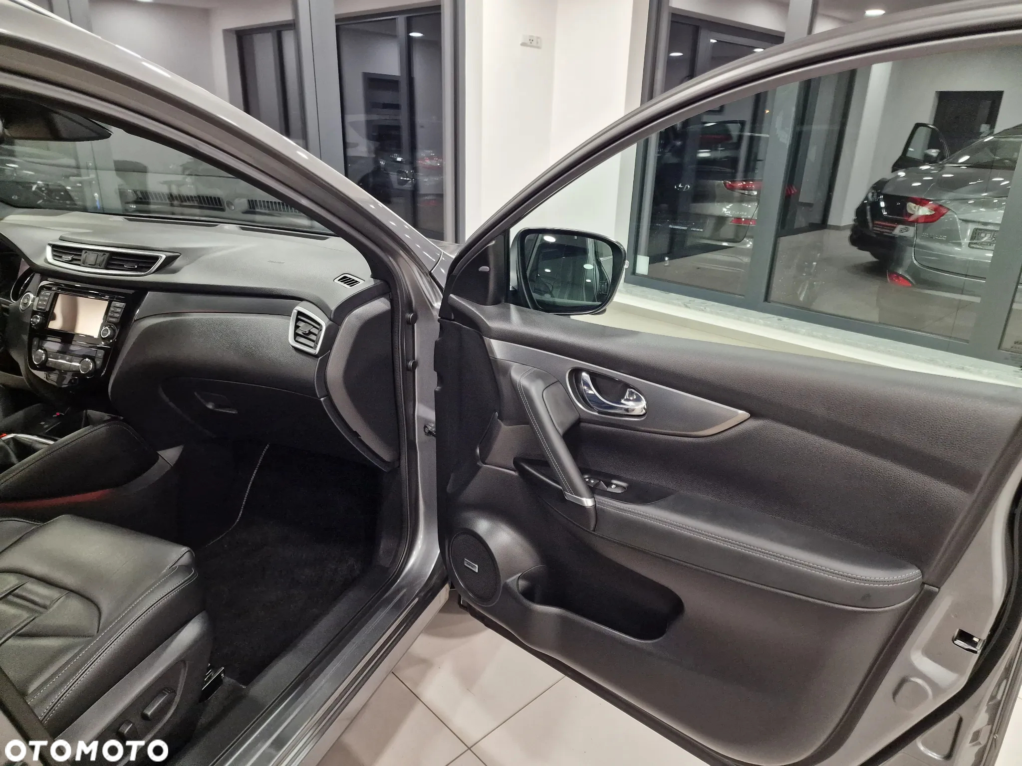 Nissan Qashqai 1.6 DIG-T Tekna+ - 24