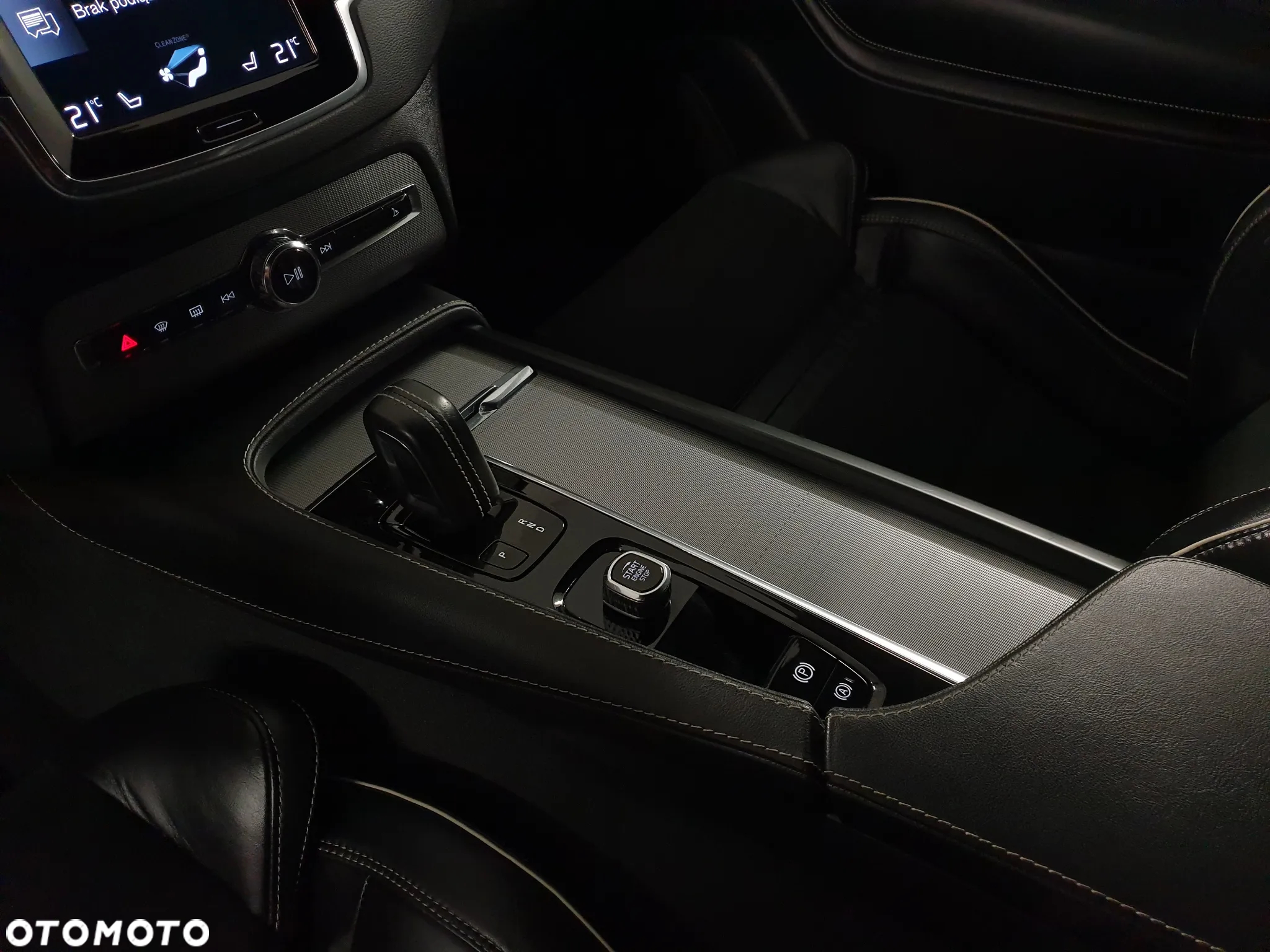 Volvo XC 90 B5 D AWD Geartronic RDesign - 32
