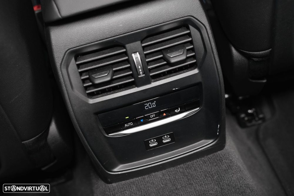 BMW 320 e Pack M Auto - 46