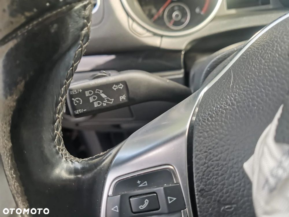 Volkswagen Golf - 15