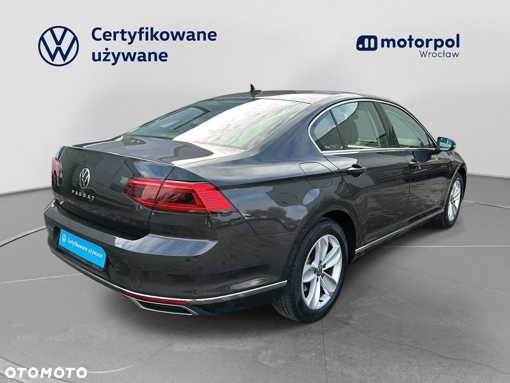 Volkswagen Passat 2.0 TDI Elegance DSG - 14