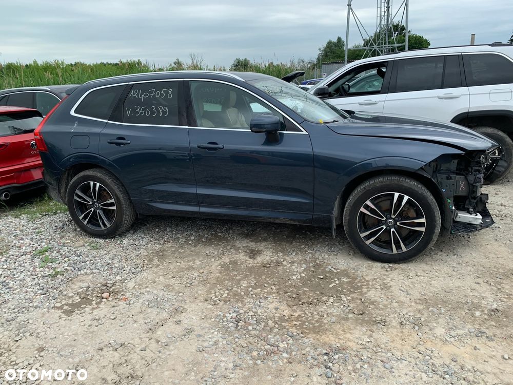 Volvo XC 60 T6 AWD Momentum - 3