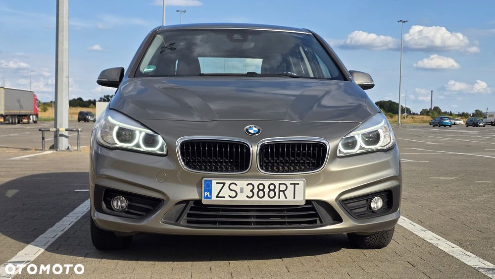 BMW Seria 2 218i - 7