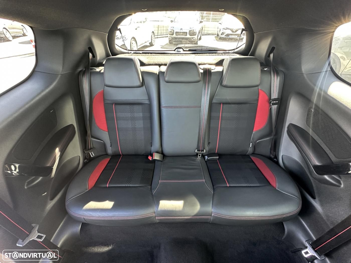 Peugeot 208 GTI 200 THP - 25