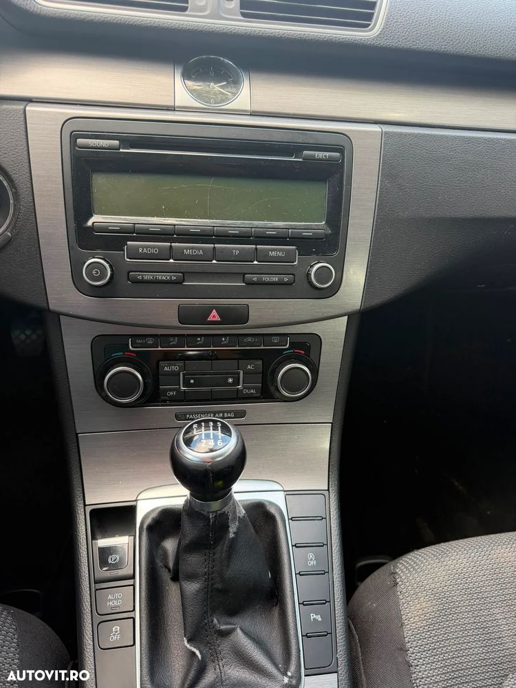 Volkswagen Passat - 7