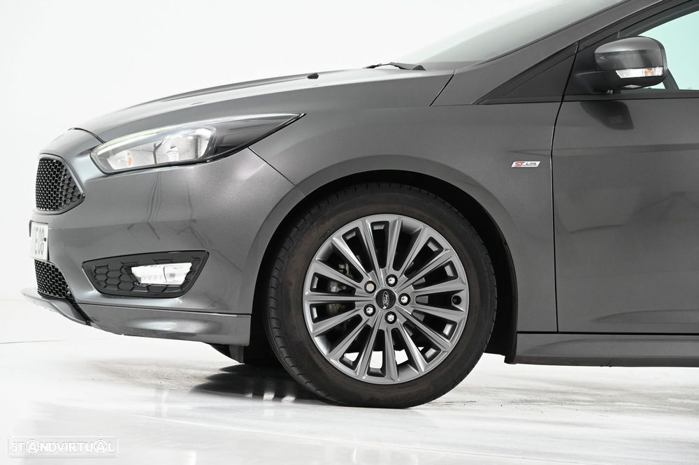 Ford Focus 1.0 EcoBoost ST-Line - 15