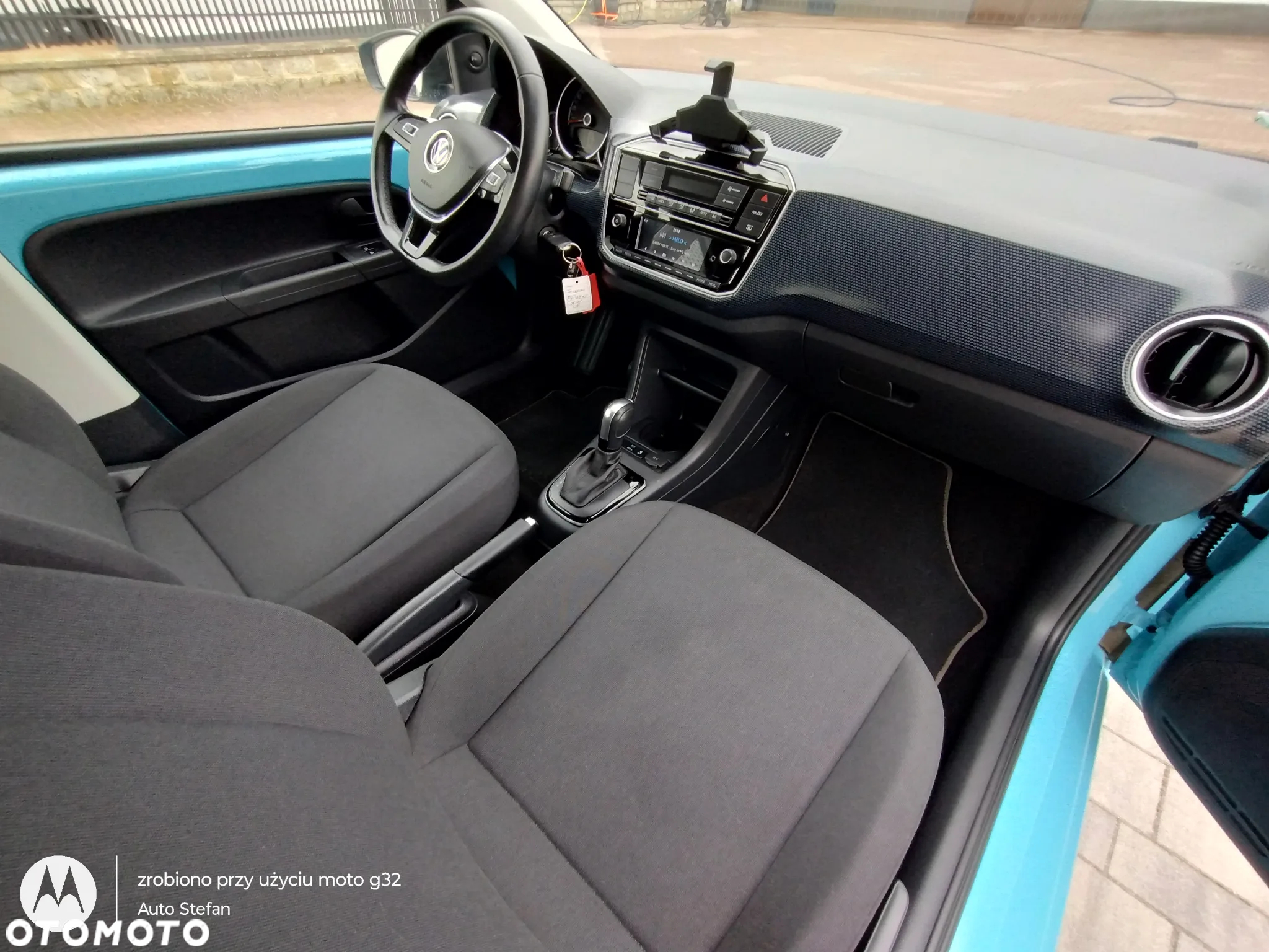 Volkswagen up! - 18